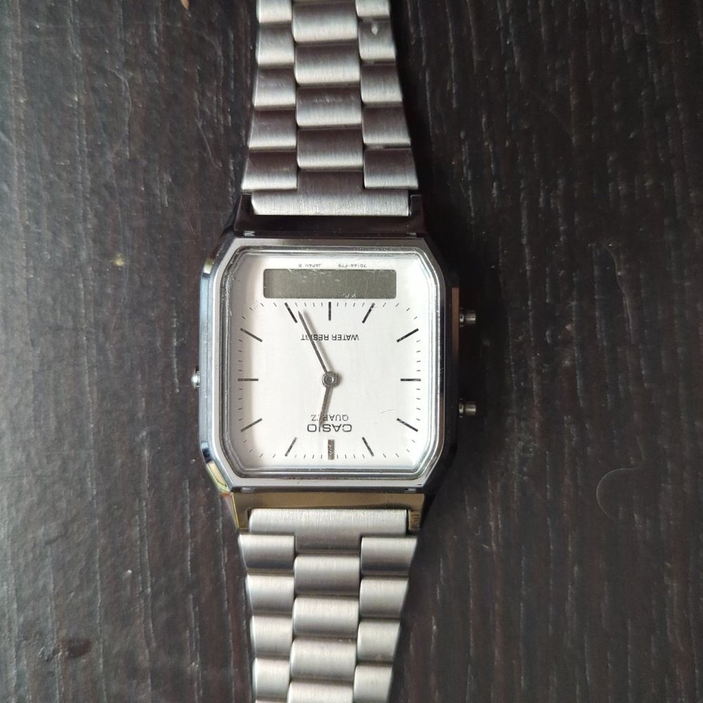 Casio AQ-230A-7D Retro Digital Analog Alarm Mens Watch AQ-230 AQ-230A